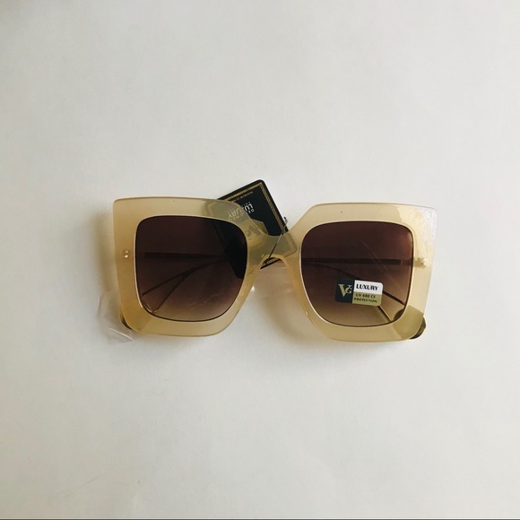 Modern Stylish Fashion Sunglasses - Picture 2 of 5